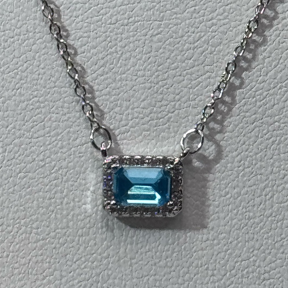 Sterling Plated Aqua Crystal Halo Pendant Necklace Made W Swarovski Crystals